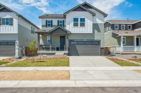 5743 N Ireland Ct, Aurora, CO 80019