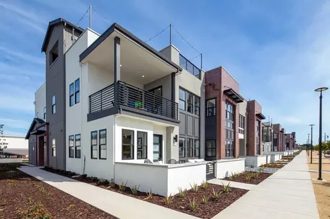 Exterior - 112 10th St, Marina, CA 93933 photo 4 of 14