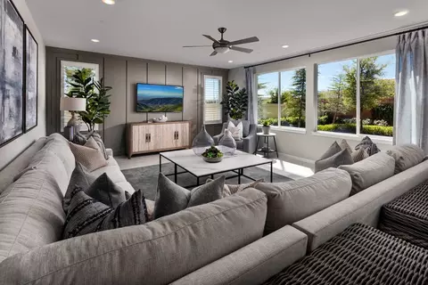 Living - 5362 Pinedrop Cir, Banning, CA 92220 photo 3 of 3