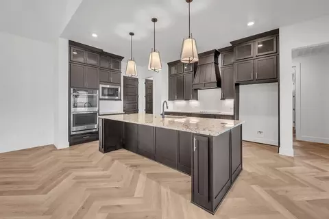 Kitchen - 200 Saddle Springs Dr, Georgetown, TX 78633 photo 5 of 5