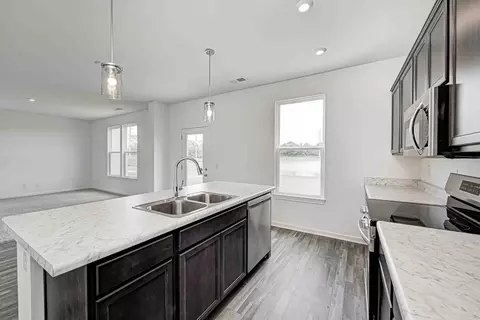 Kitchen - 7973 Mulberry Rd, Pendleton, IN 46064 photo 3 of 8
