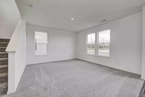 Living - 7973 Mulberry Rd, Pendleton, IN 46064 photo 1 of 7