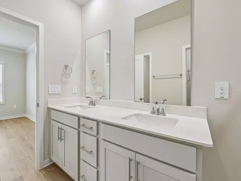 Bath - 1403 Hatteras Rd, Durham, NC 27704 photo 4 of 6