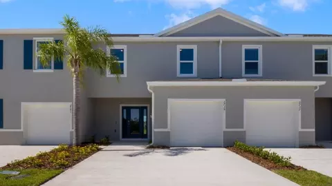 2808 Silver Canoe Dr, Edgewater, FL 32141