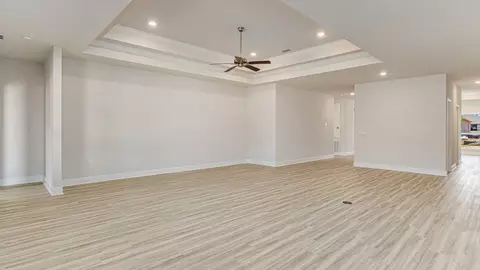 Living - Rutgers Road, Crestview, FL 32536 photo 4 of 6