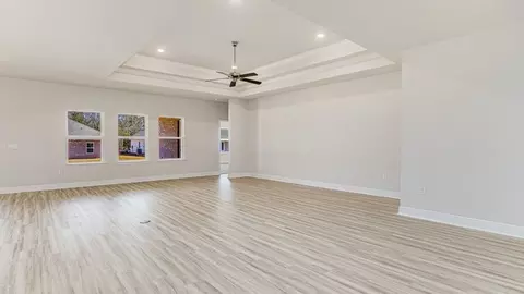 Living - Rutgers Road, Crestview, FL 32536 photo 2 of 6