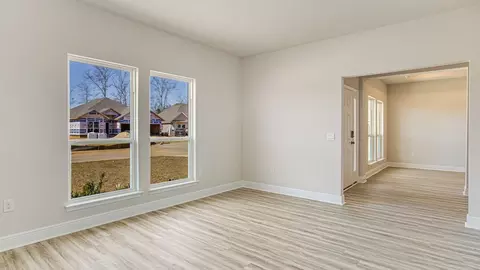 Living - Rutgers Road, Crestview, FL 32536 photo 3 of 6