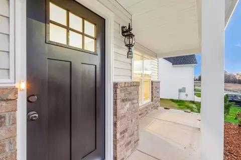 Exterior - 1000 Vanguard Dr, Spring Hill, TN 37174 photo 3 of 12