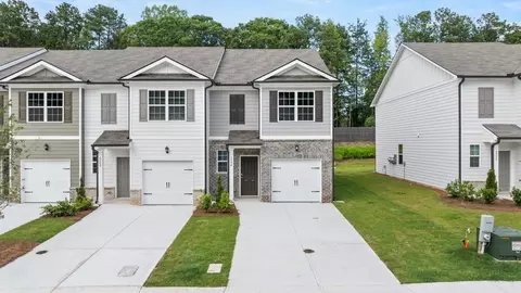 5998 Skylar Dr, South Fulton, GA 30331