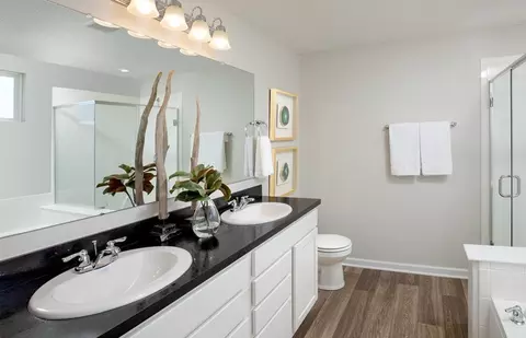 Bath - 4918 Ranger Rd, Lockbourne, OH 43137 photo 1 of 2