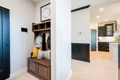 Entry Way - 712 Conley Dr, Canton, GA 30115 photo 2 of 6