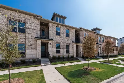 8313 Bayside Dr, Rowlett, TX 75088