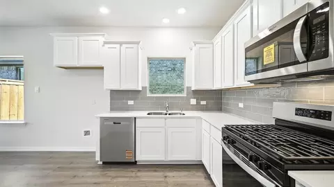 Kitchen - 2148 Hampton St, Anna, TX 75409 photo 1 of 11