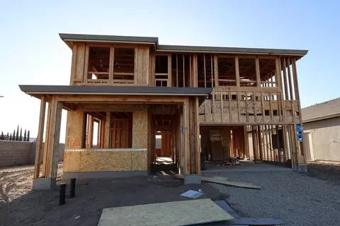 Exterior - 2521 Larimar Ave, Manteca, CA 95336 photo 2 of 9