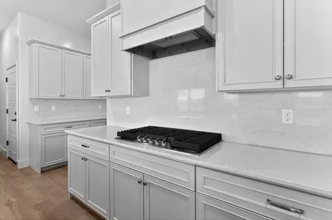 Kitchen - 2262 N Marion Ave, Clovis, CA 93619 photo 2 of 5
