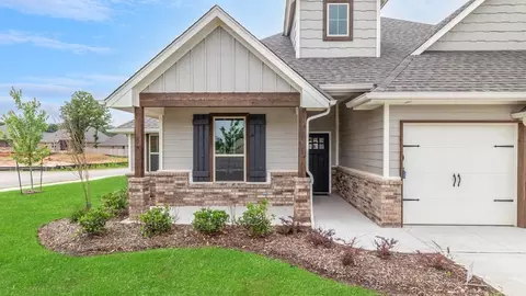 Exterior - 2920 E Northampton St, Broken Arrow, OK 74014 photo 3 of 29