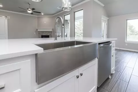 Kitchen - 2920 E Northampton St, Broken Arrow, OK 74014 photo 14 of 16