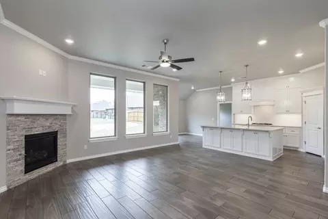 Living - 2920 E Northampton St, Broken Arrow, OK 74014 photo 10 of 11