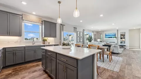 Kitchen - 9798 47th Bay NE, Saint Michael, MN 55376 photo 2 of 3