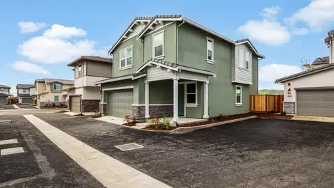 Exterior - 3025 Oakham Dr, Vacaville, CA 95687 photo 14 of 18