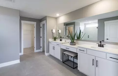 Bath - 1283 Reserve Blvd, Wadsworth, OH 44281 photo 1 of 1