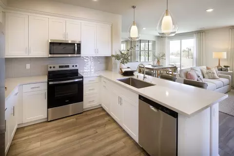 Kitchen - 36115 Jaden Ave, Murrieta, CA 92562 photo 5 of 7