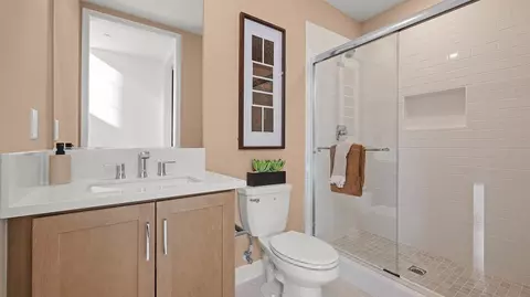 Bath - 613 Eureka Dr, Santa Paula, CA 93060 photo 3 of 6
