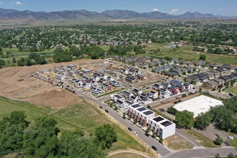 View/Area - 15185 W 68th Pl, Arvada, CO 80007 photo 3 of 13