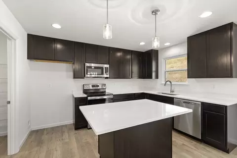 Kitchen - 2312 Castle Hill Dr, Rolla, MO 65401 photo 1 of 6