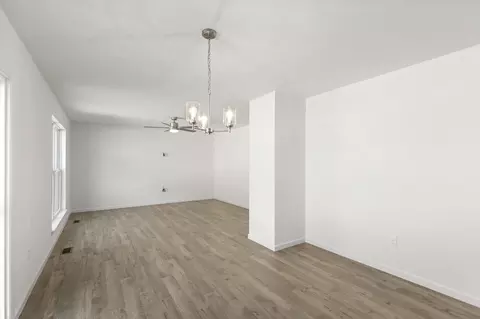 Living - 2312 Castle Hill Dr, Rolla, MO 65401 photo 5 of 6