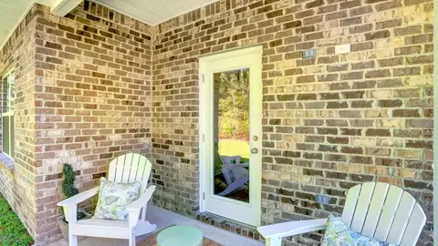 Exterior - 26657 Sonesta Dr, Daphne, AL 36526 photo 5 of 9