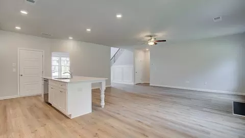 Living - 113 Frontier Way, Mcdonough, GA 30253 photo 4 of 4