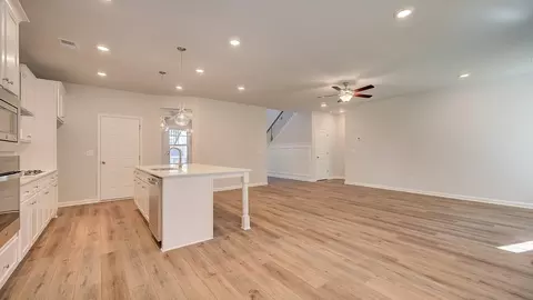 Living - 113 Frontier Way, Mcdonough, GA 30253 photo 5 of 6