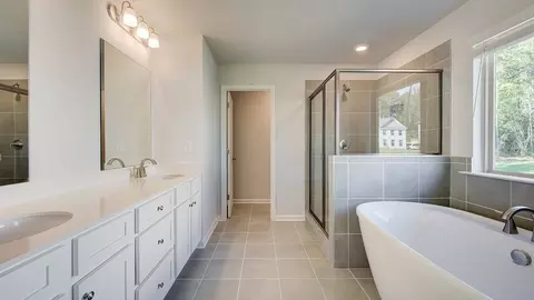 Bath - 113 Frontier Way, Mcdonough, GA 30253 photo 1 of 4