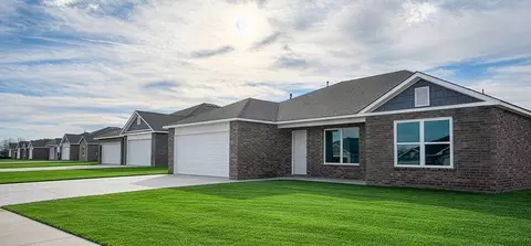 Exterior - 1604 Westfall Rd, Noble, OK 73068 photo 1 of 3
