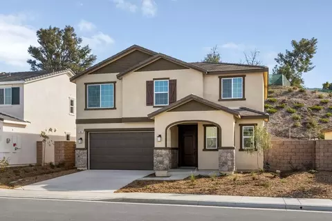 884 Porta Marina Ln, Lake Elsinore, CA 92530