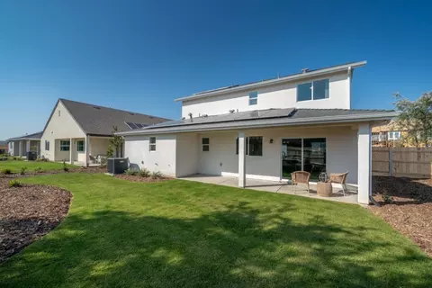 Exterior - 2148 Zuma St, Delano, CA 93215 photo 6 of 9