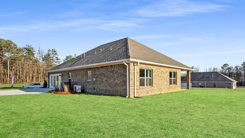 Exterior - 436 Piney Dr, Pearl, MS 39208 photo 3 of 5