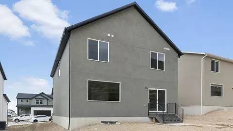 Exterior - 718 N 1600 E, Salem, UT 84653 photo 9 of 18