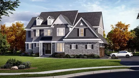 Exterior - 319 Walnut Ave, Wayne, PA 19087 photo 5 of 13