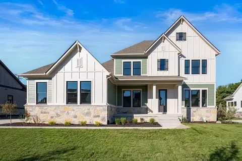 1419 Chatham Hills Blvd, Westfield, IN 46074