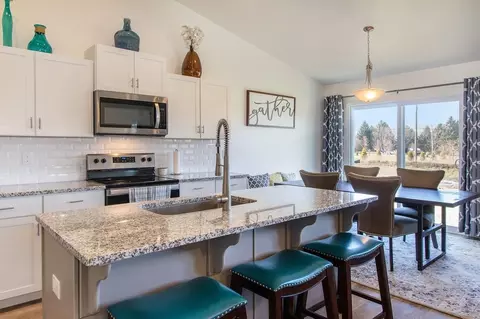 Kitchen - Wallace Lane, Coldwater, MI 49036 photo 2 of 6