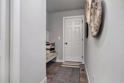 Entry Way - Wallace Lane, Coldwater, MI 49036 photo 4 of 5