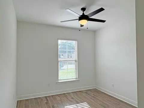 Bedroom - 345 E Tweet St, Freeport, FL 32439 photo 4 of 7