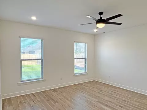 Living - 345 E Tweet St, Freeport, FL 32439 photo 1 of 1