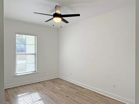 Bedroom - 345 E Tweet St, Freeport, FL 32439 photo 5 of 7