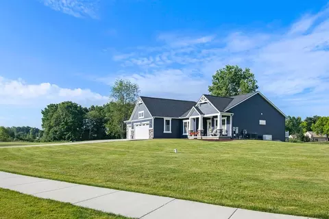 Exterior - Tormiston Drive, Haslett, MI 48840 photo 6 of 10