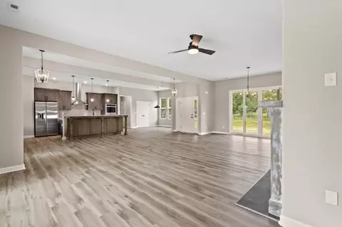 Living - 234 Hall Rd, Hampton, VA 23664 photo 3 of 3