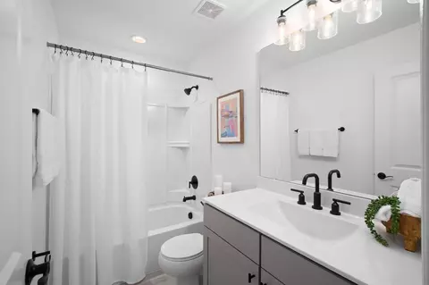 Bath - 1 Hazel Ct, Wright City, MO 63390 photo 8 of 20