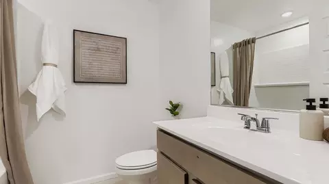 Bath - 9533 W Indianola Ave, Phoenix, AZ 85037 photo 2 of 4